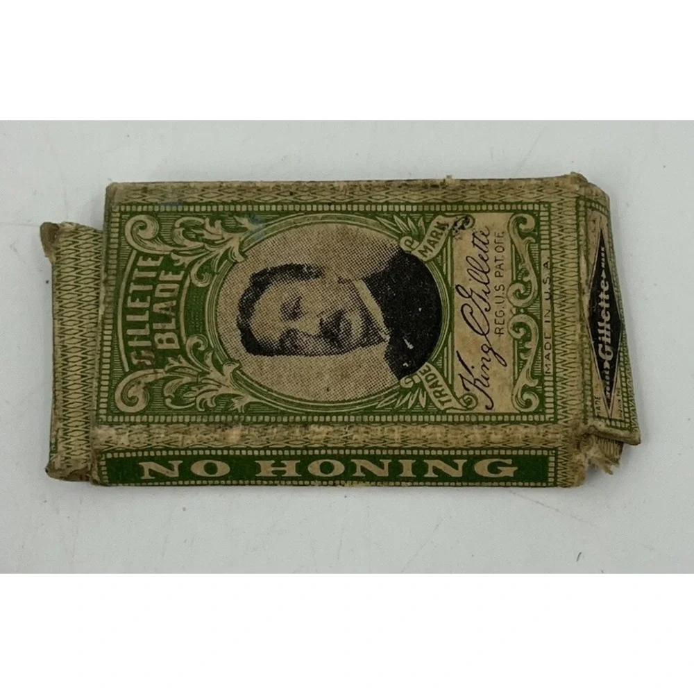 Vintage King Gillette Razor Blades Green Box with One Wrapped Blade